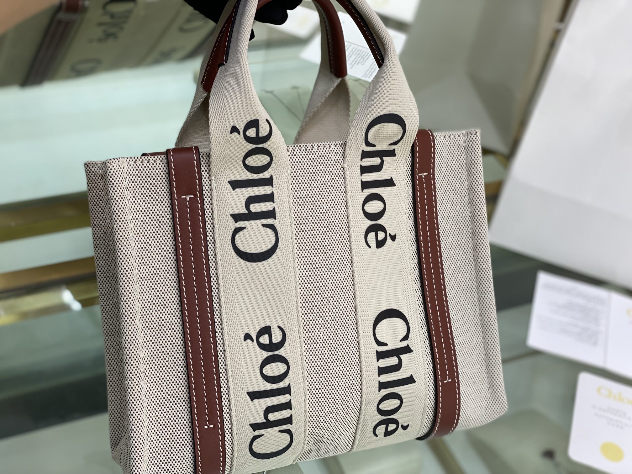 Chloe Small Woody Tote Bag In Linen